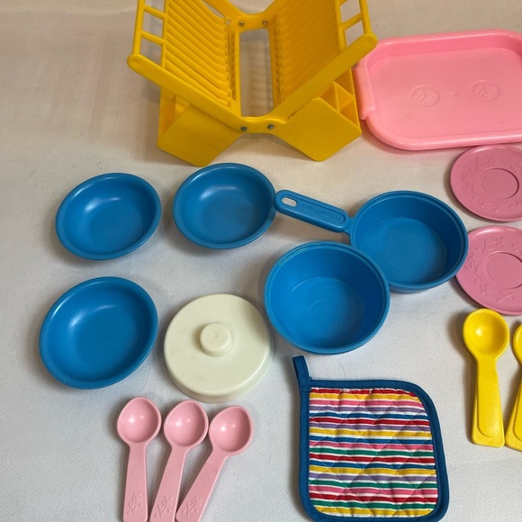 Vintage Fisher Price Fun with Foods Dishes Drying Rack LOT 25 Pieces - Picture 2 of 5